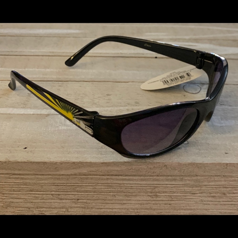 Boys Kids UV400 Sunglasses Sunnies NWT